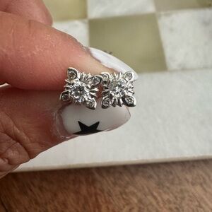 Elegant 18K Solid White Gold Stud Earrings